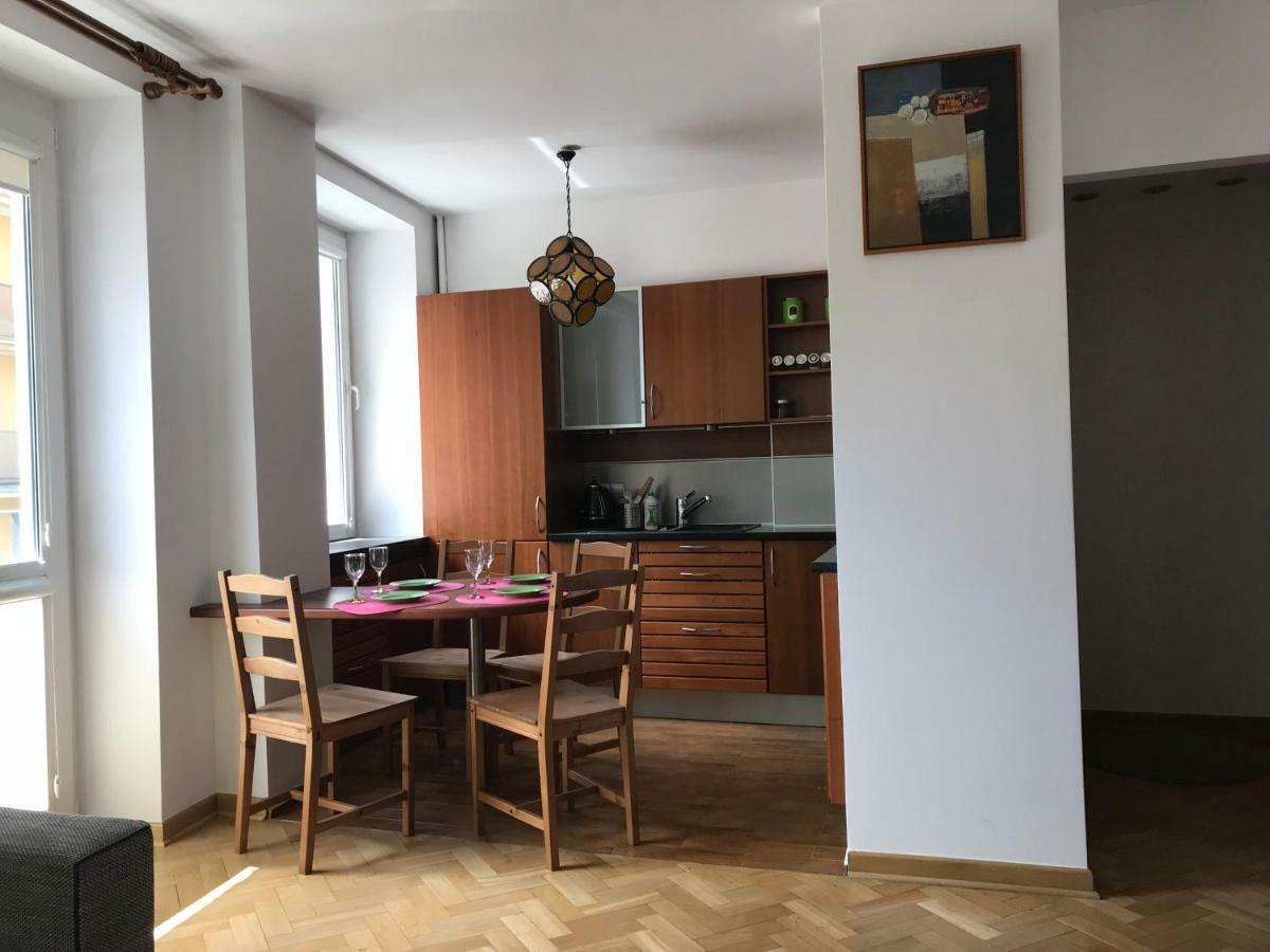 Nina Na Bielanskiej Varšava Exteriér fotografie